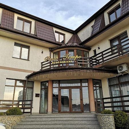 Passa Tempo Hotel Suceava Luaran gambar