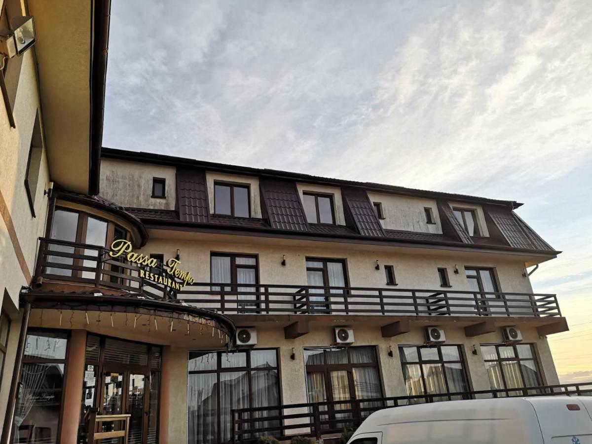 Passa Tempo Hotel Suceava Luaran gambar