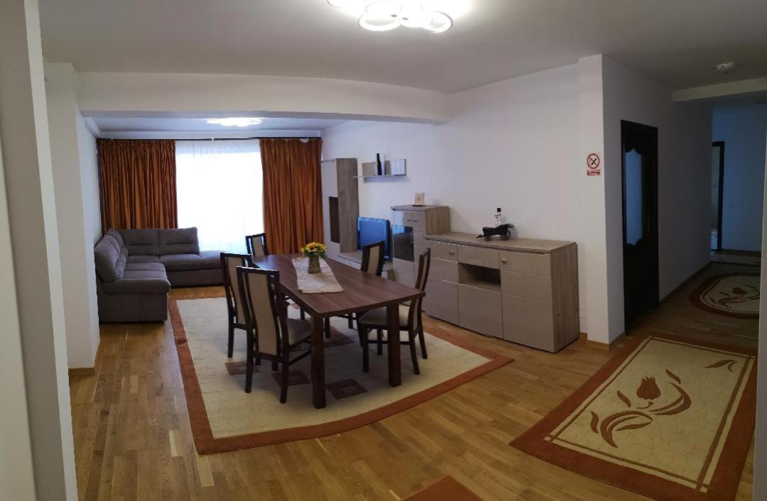 Passa Tempo Hotel Suceava Luaran gambar