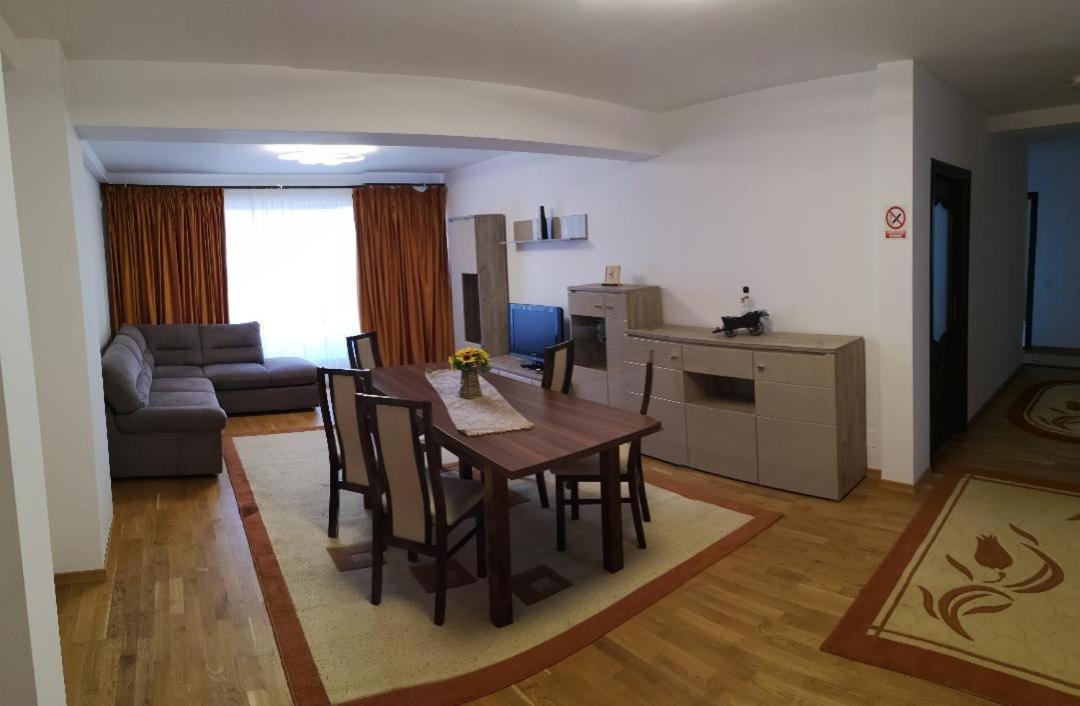 Passa Tempo Hotel Suceava Luaran gambar